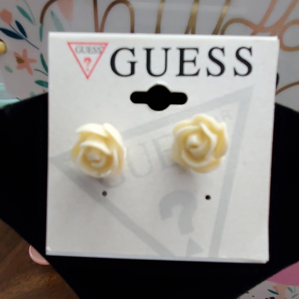 GUESS STUD / ROSE - Picture 2 of 3